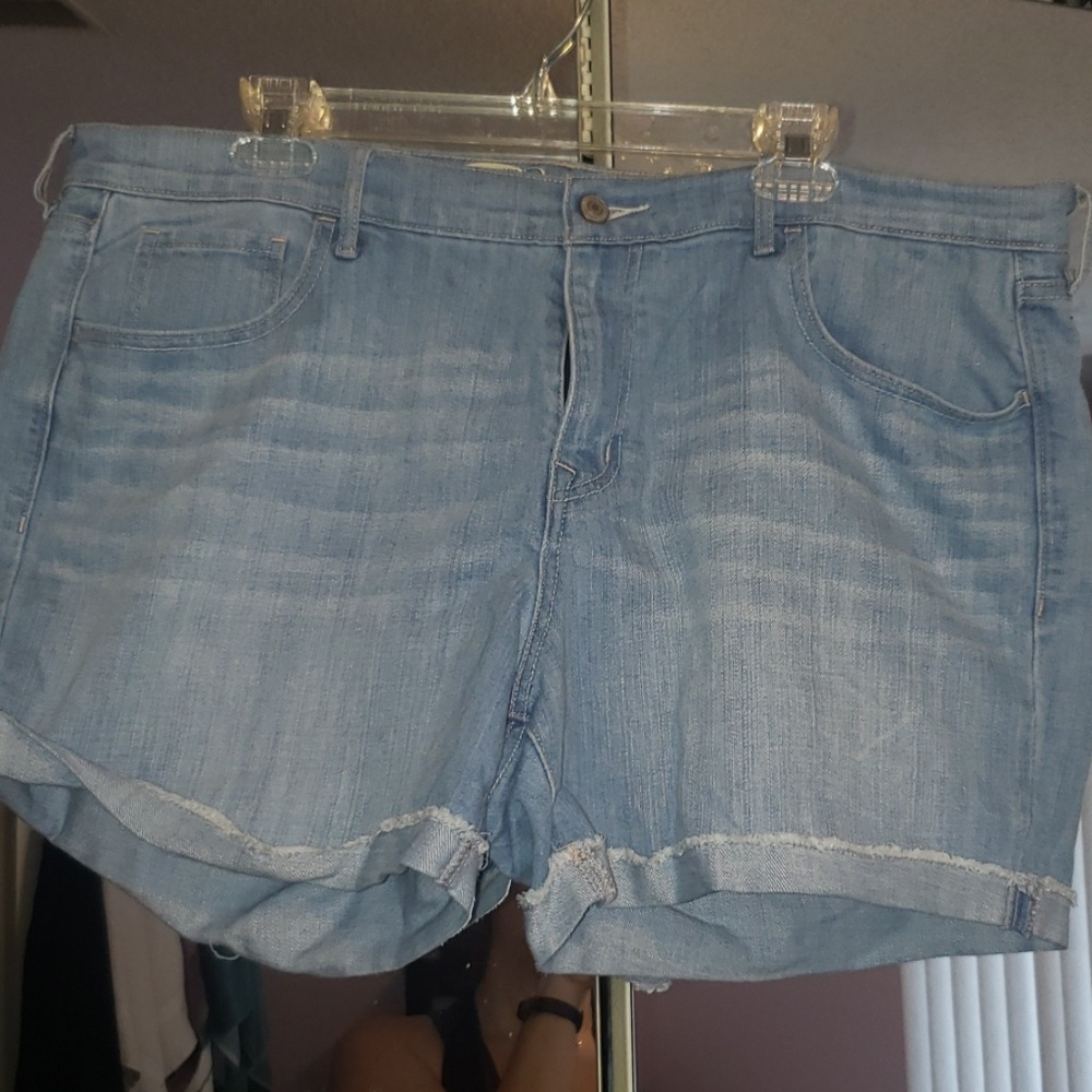 Old Navy Jean Sweetheart Shorts Size 16